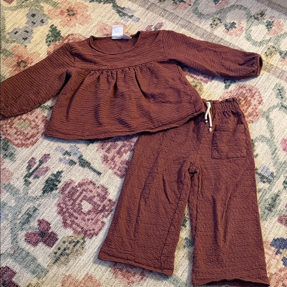 Zara Set - Picture 1 of 5